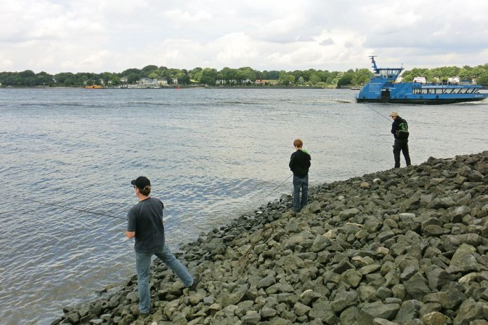 Wanneer je je bij het kunstaasvissen op snoekbaars laat leiden door bepaalde aannames en mythes die hardnekkig rond de snoekbaarsvisserij blijven hangen, maak je het jezelf niet gemakkelijker.