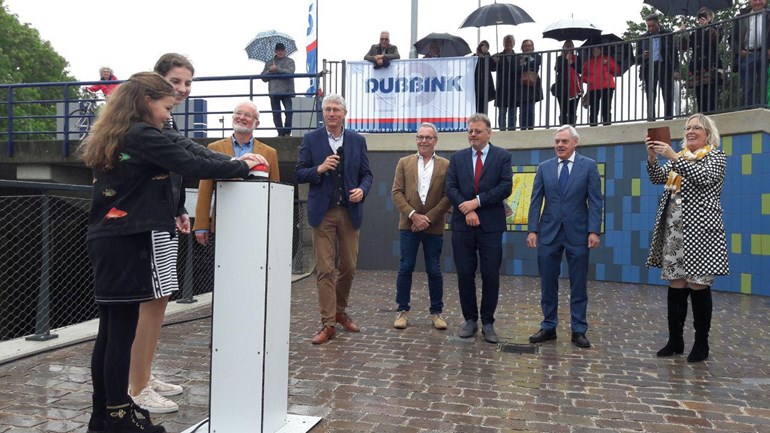 In haar plaats mochten de Doesburgse jeugdburgemeester en de jeugddijkgraaf van het Waterschap Rijn en IJssel de deuren van het vistrapcentrum opengooien.