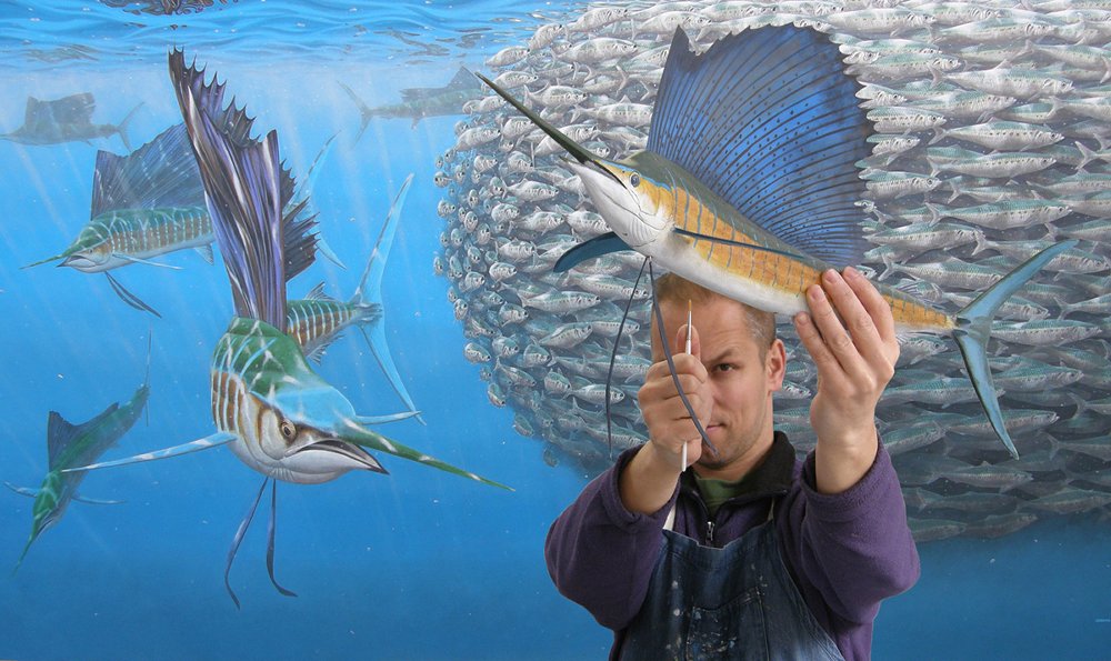 Onderwaterkunstenaar Jeroen Verhoeff toont voor het eerst zijn werk op de Utrechtse Hengelsport- en Botenbeurs.