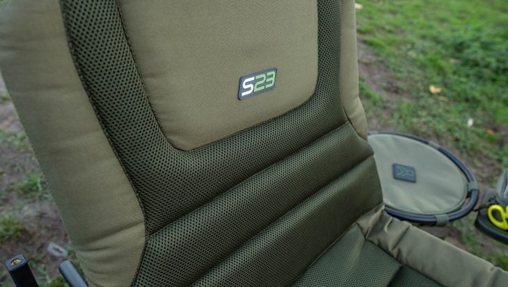 Korum Accessory Chair S23 in een nieuw jasje