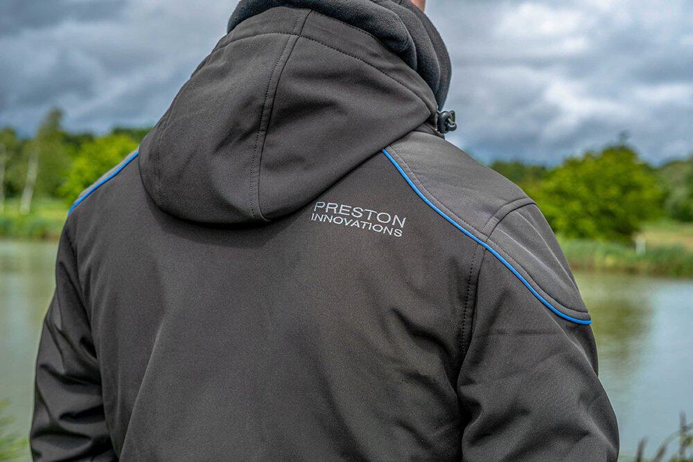 Het Preston Innovations Thermatech Heated Softshell Jacket is beschikbaar in de maten M, L, XL, XXL en XXXL, het heeft bij Hengelsport Kruidenier een adviesprijs van € 169,99.