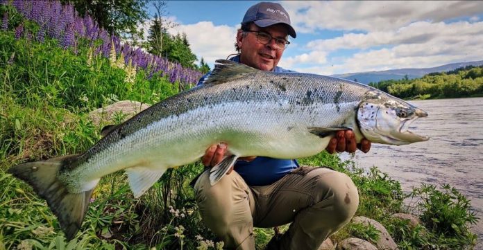 Van zondag 18 juni 2023 tot en met donderdag 23 juni heeft Visreis.nl onverwacht een pilottrip kunnen opzetten naar de Namsen rivier in Noorwegen.