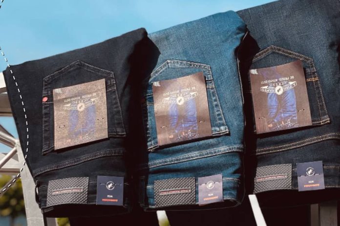 Fred, de creatieve vis met oog voor mode, is begonnen aan een creatieve reis die heeft geleid tot de geboorte van iets buitengewoons - Fred's Denim.