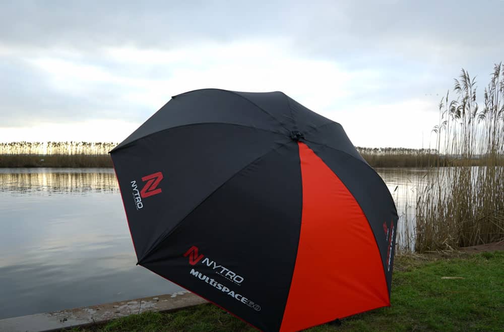Nytro heeft diverse, innovatieve paraplu's in het assortiment, van kleine aasparaplu's tot ruim bemeten visparaplu's.