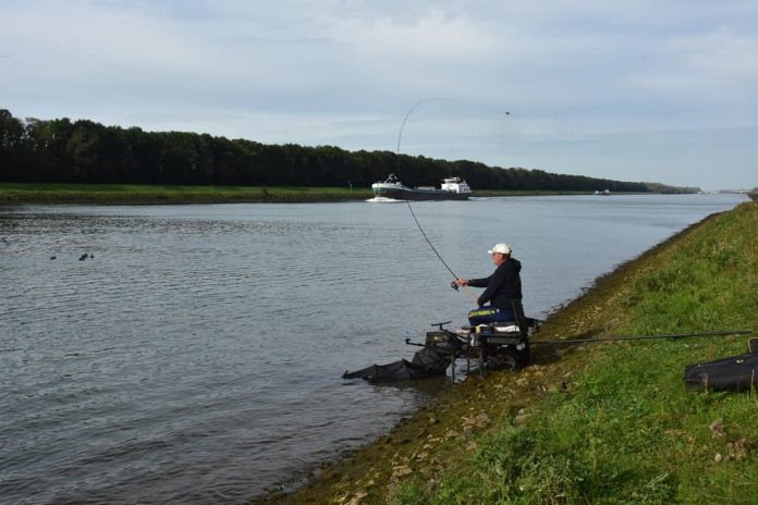 Prachtig stuk kanaal… en visrijk!