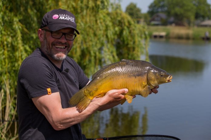 m_0920BEET12_waggler_kros-01